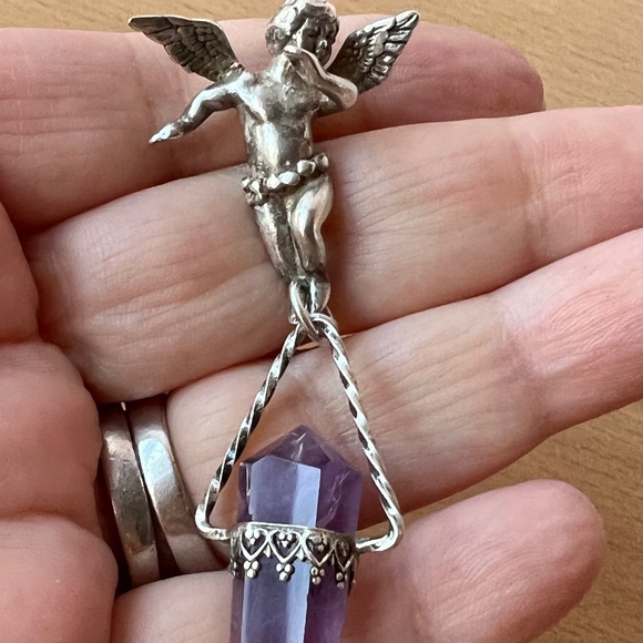 VINTAGE CHERUB GUARDIAN ANGEL W/ AMETHYST CRYSTAL 925 STERLING PENDANT NECKLACE